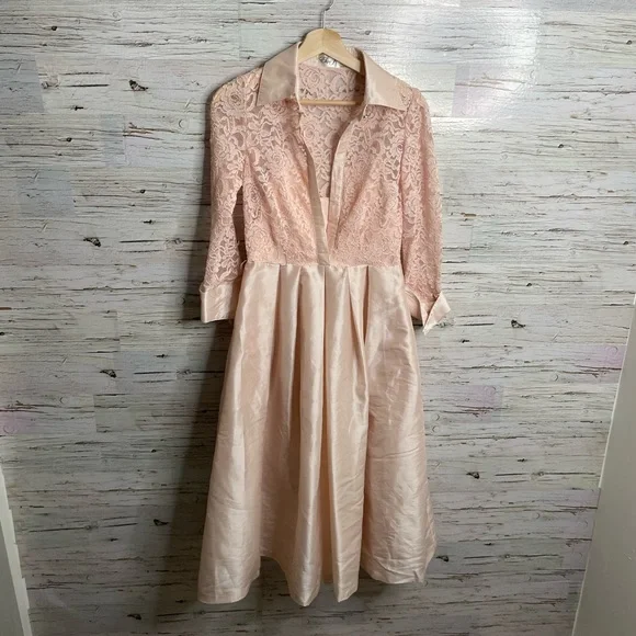 chinese dress ladies Eliza J Scalloped-Edge Lace Gown MSRP $268  DGFOutlet